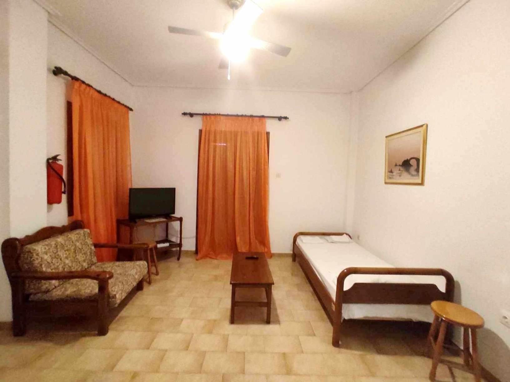 Politis Sudios Apartment Баци Екстериор снимка